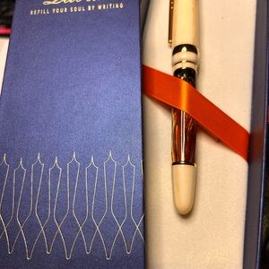 Elegant Laban 326 Desert Mirage Fountain Pen with fine nib